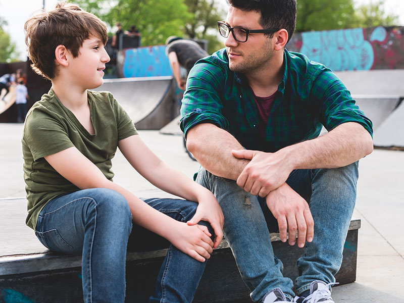 Volunteers urgently needed to support young people Elife